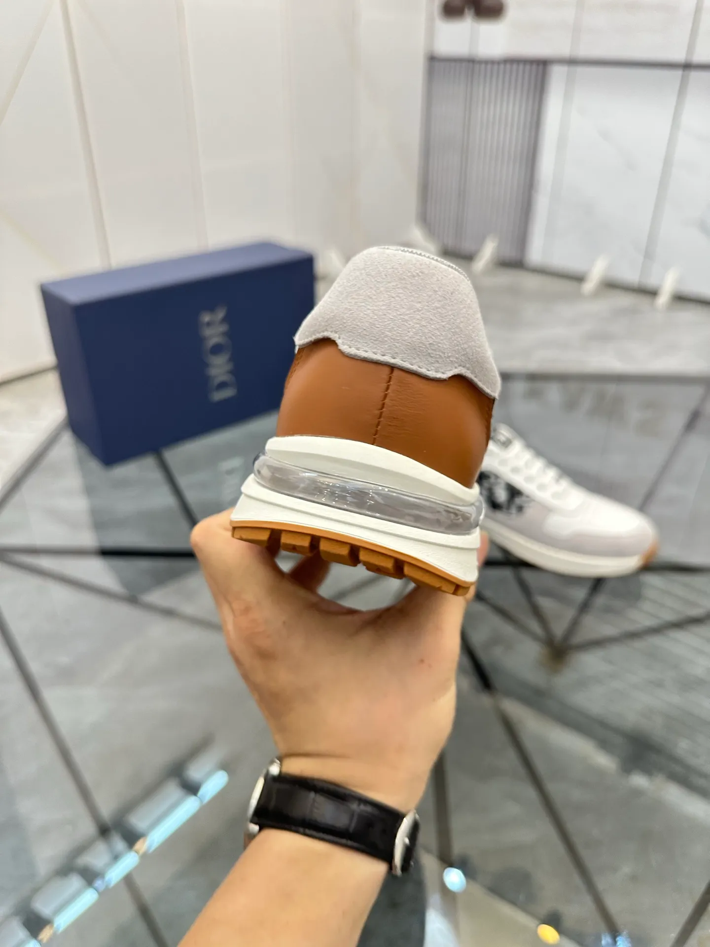 Men's shoes for sale 💰: 💰P420¥ Product trademark: Dior* "Dior*" low-top casual shoes Regular size: 38-44 (can be customized to 45) Product materials: imported cowhide leather upper spliced ​​with original fabric, breathable lining, original outsole. No.:6735